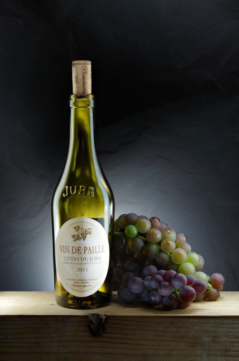 2011 Vin De Paille bottle